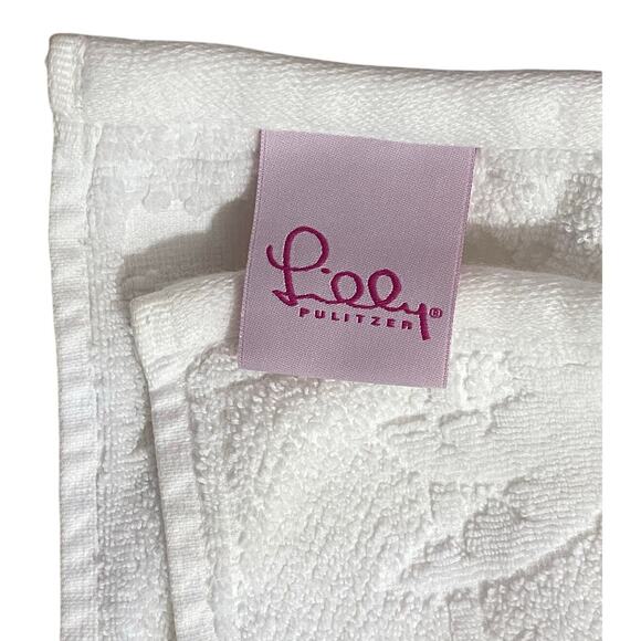 Lilly Pulitzer White Cotton hand towel 17x30 Palm tree embossed - Picture 1 of 10